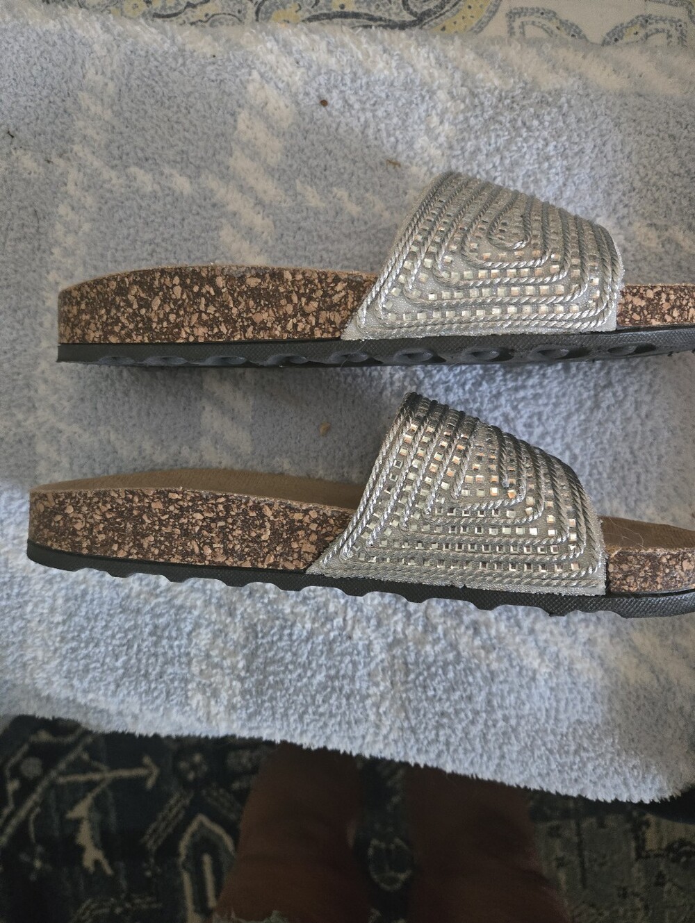 Forever Silver Beaded Slide Sandals - Women's size 8 - Picture 5 of 5